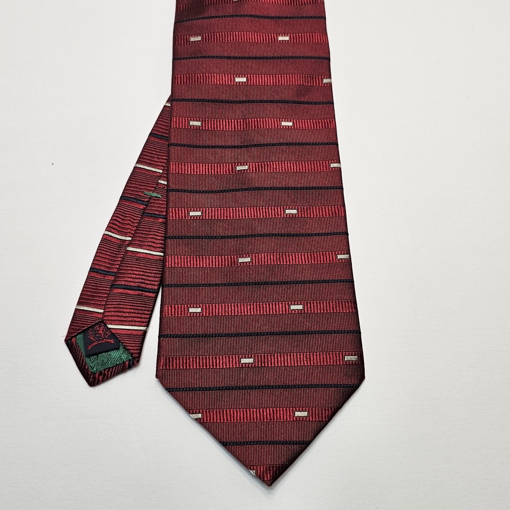 Tommy Hilfiger Men's Neck Tie Red Made In USA 100% Silk Vintage